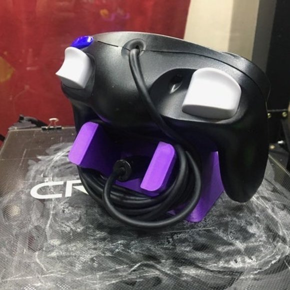 Nintendo GameCube Controller Stand with Engraved Logo 12 Colors - Picture 13 of 14